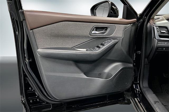 used 2023 Nissan Rogue car, priced at $18,248