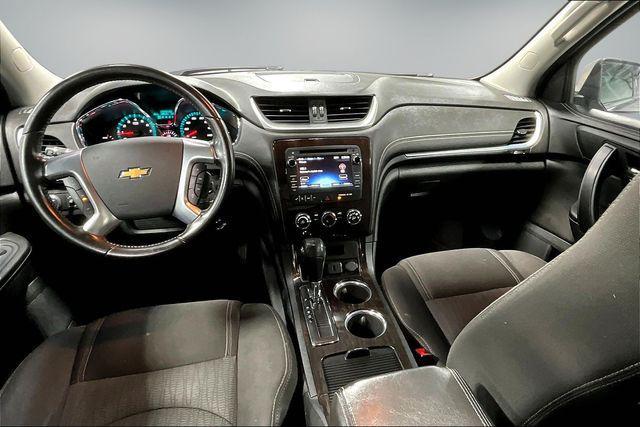 used 2015 Chevrolet Traverse car, priced at $7,500