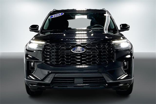 used 2025 Ford Explorer car, priced at $38,888