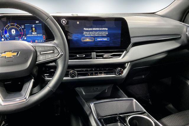 used 2025 Chevrolet Equinox car, priced at $26,499