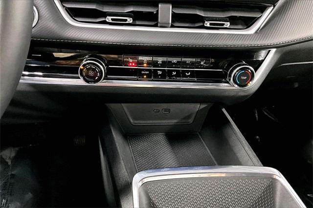 used 2025 Chevrolet Equinox car, priced at $25,469