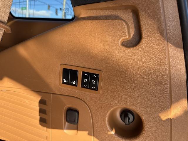 used 2017 Cadillac Escalade car, priced at $21,987