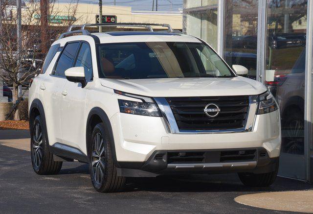 used 2023 Nissan Pathfinder car, priced at $34,999