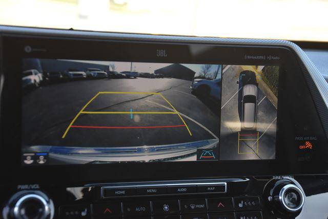 used 2021 Toyota Highlander car, priced at $34,988