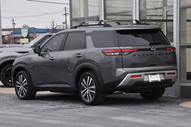 used 2022 Nissan Pathfinder car, priced at $28,990