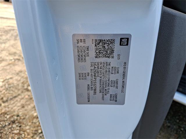 new 2025 Chevrolet Express 3500 car, priced at $54,260