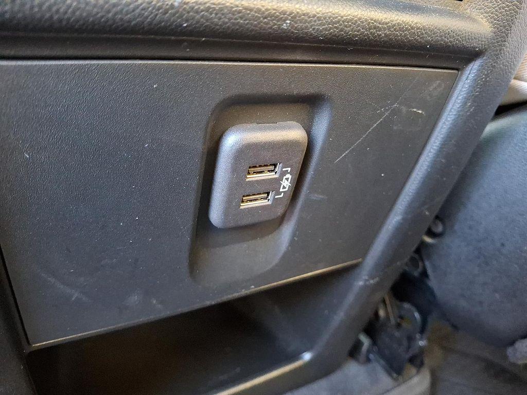 used 2023 Chevrolet Traverse car, priced at $30,480