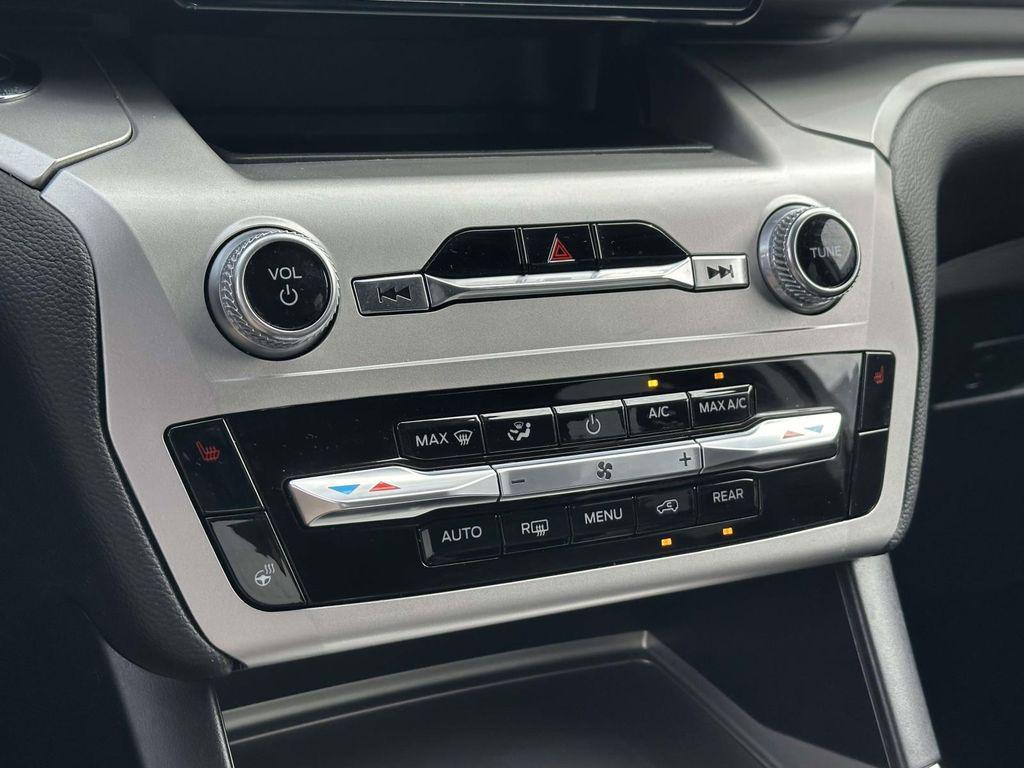 used 2022 Ford Explorer car, priced at $27,455