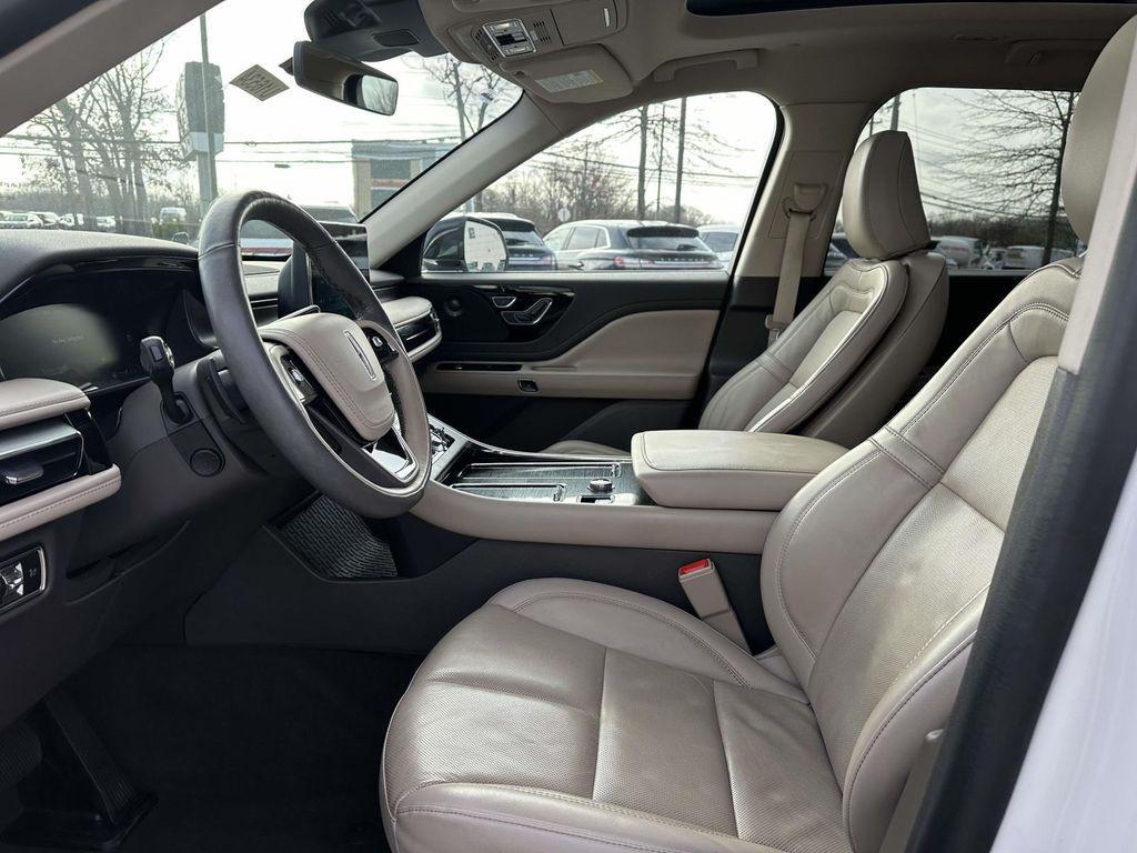 used 2023 Lincoln Aviator car, priced at $44,995