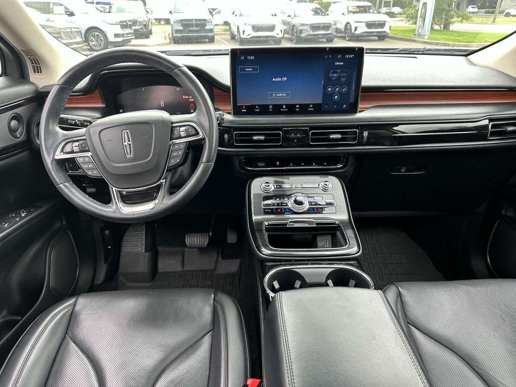 used 2021 Lincoln Nautilus car, priced at $27,995