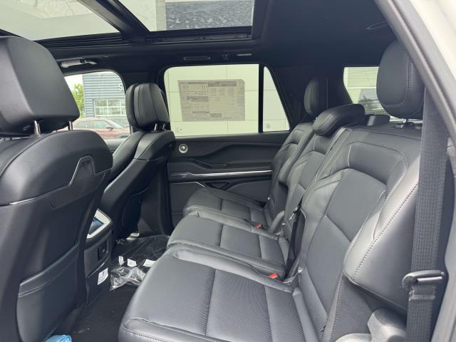 new 2026 Lincoln Navigator car, priced at $113,405