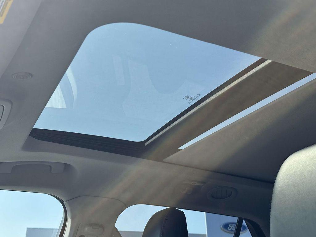 used 2022 Ford Explorer car, priced at $29,995