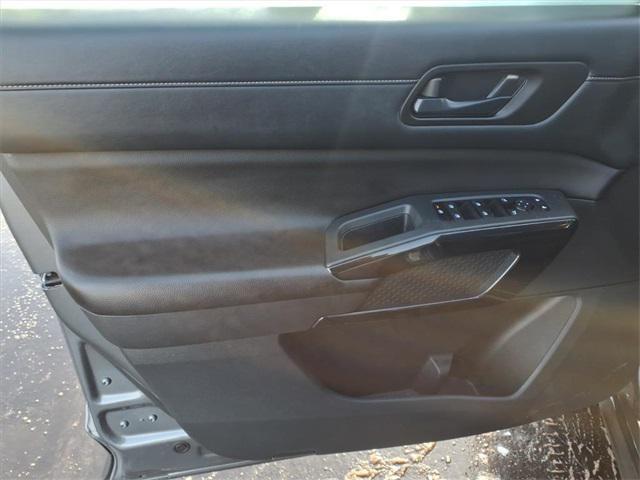used 2024 Nissan Pathfinder car, priced at $26,000