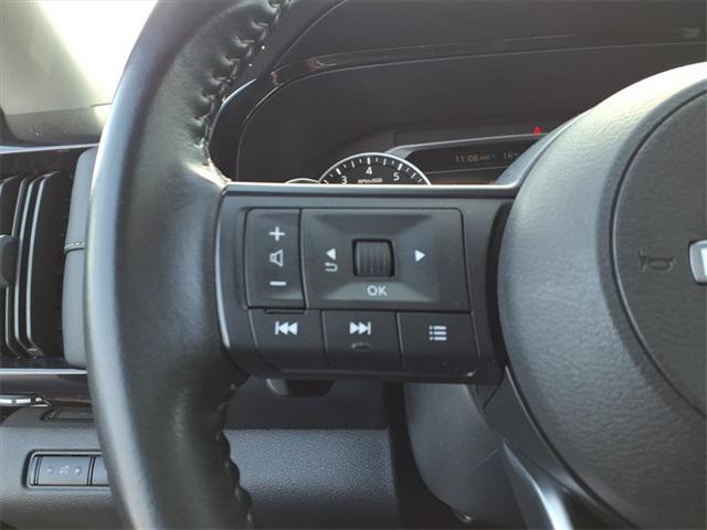 used 2024 Nissan Pathfinder car, priced at $26,000