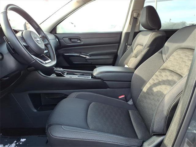 used 2024 Nissan Pathfinder car, priced at $26,000