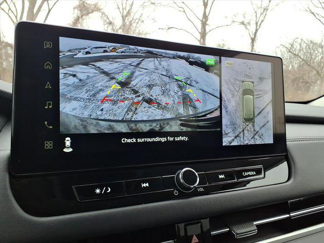 used 2025 Mitsubishi Outlander car, priced at $26,000