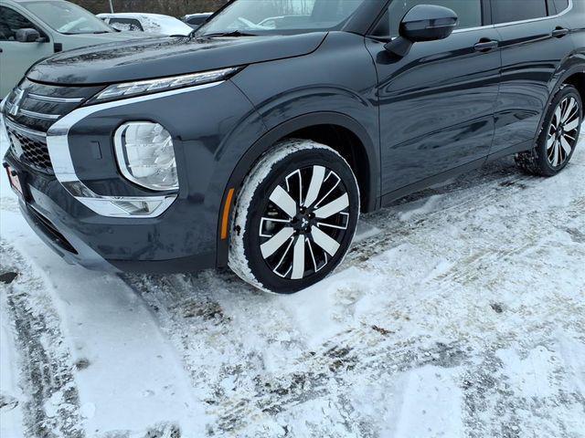 used 2025 Mitsubishi Outlander car, priced at $26,000