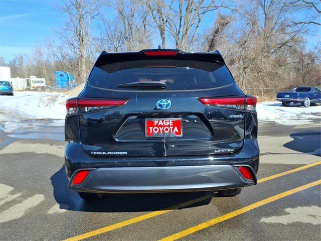 used 2023 Toyota Highlander Hybrid car, priced at $43,500