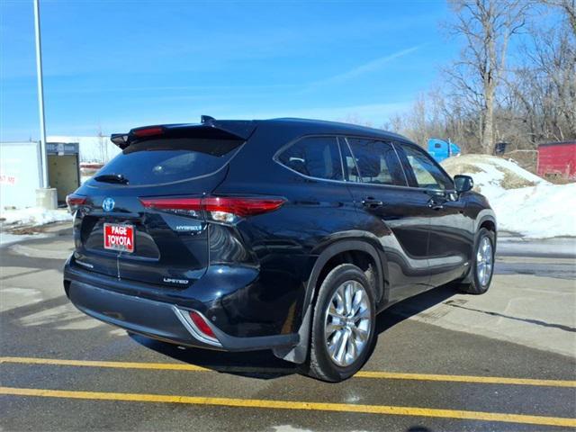 used 2023 Toyota Highlander Hybrid car, priced at $43,500