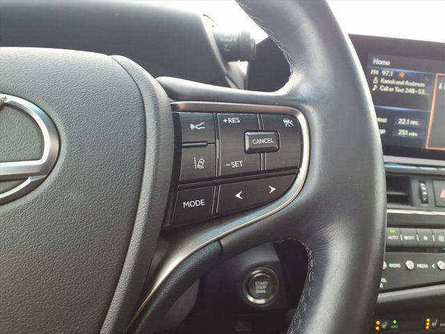 used 2022 Lexus ES 350 car, priced at $30,000
