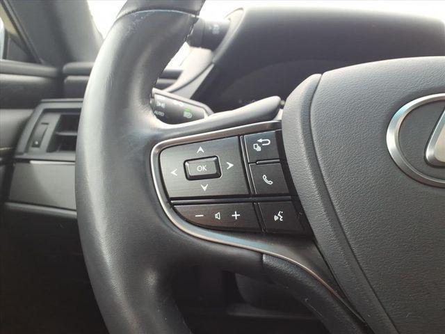 used 2022 Lexus ES 350 car, priced at $30,000