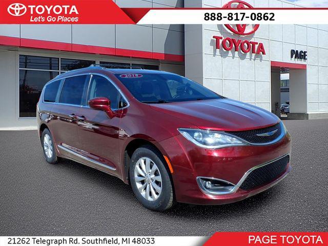 used 2018 Chrysler Pacifica car, priced at $13,500