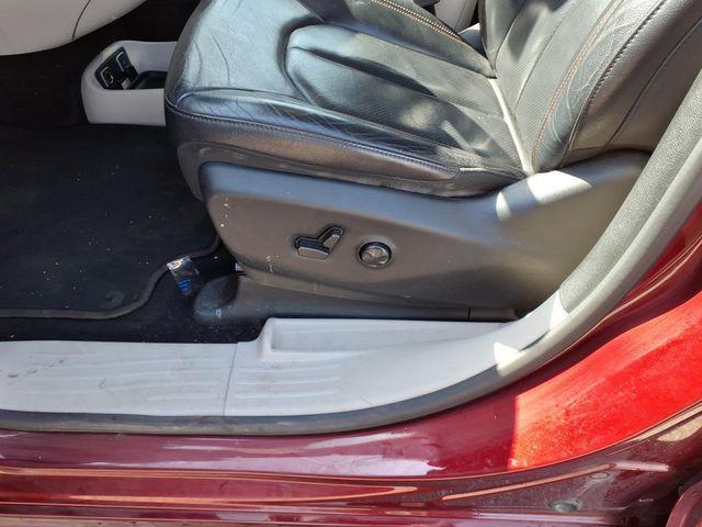 used 2018 Chrysler Pacifica car, priced at $13,500