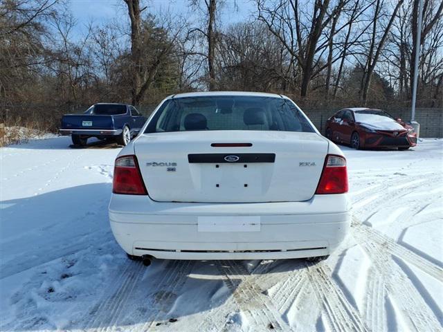 used 2005 Ford Focus car, priced at $2,590