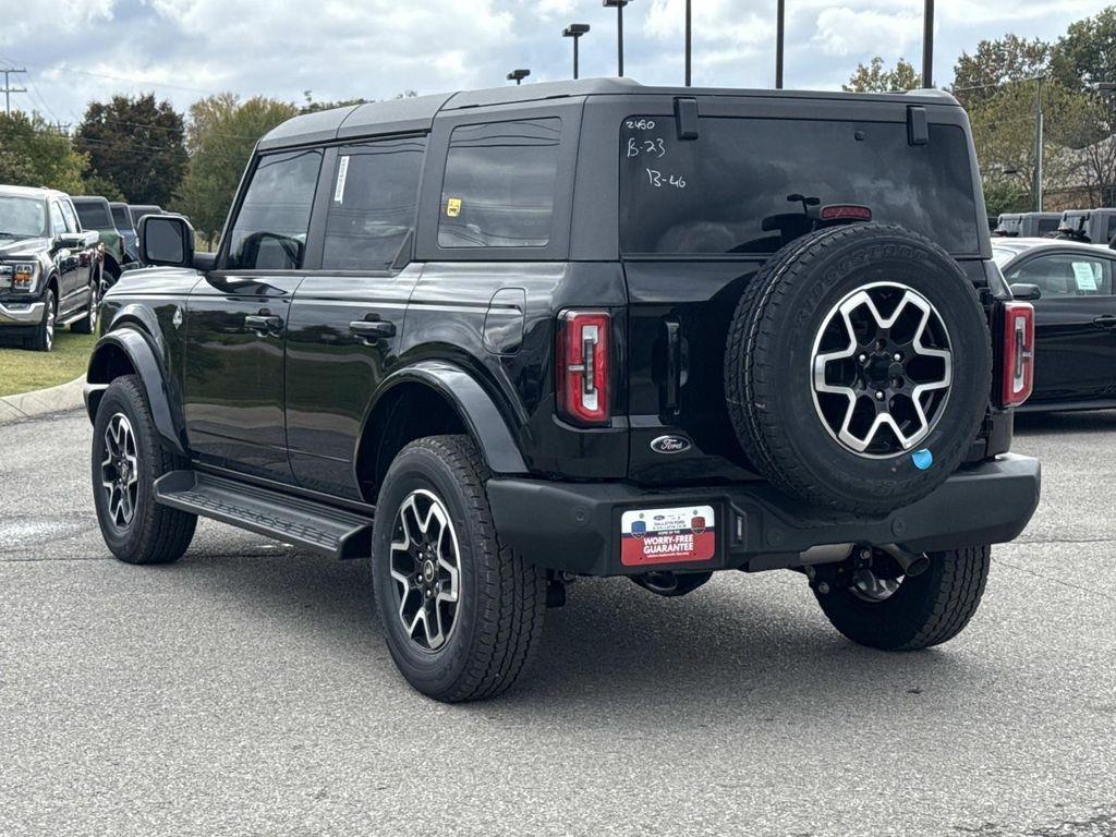 new 2025 Ford Bronco car, priced at $52,368
