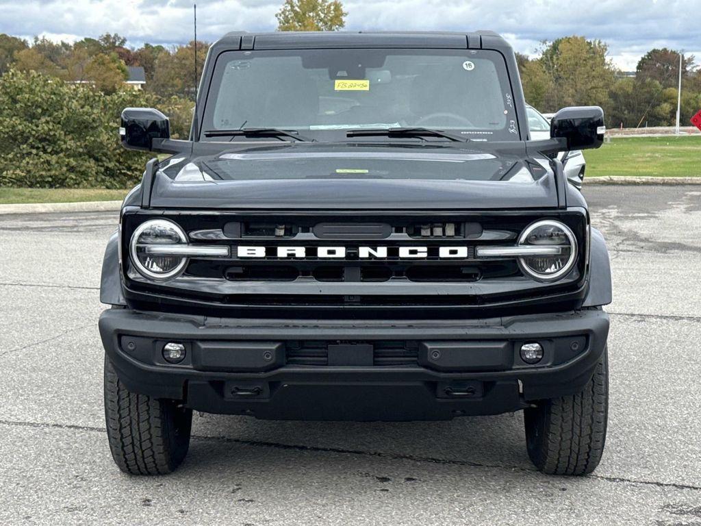 new 2025 Ford Bronco car, priced at $52,368