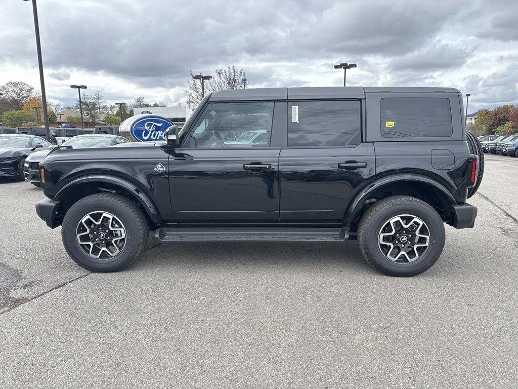 new 2025 Ford Bronco car, priced at $52,368