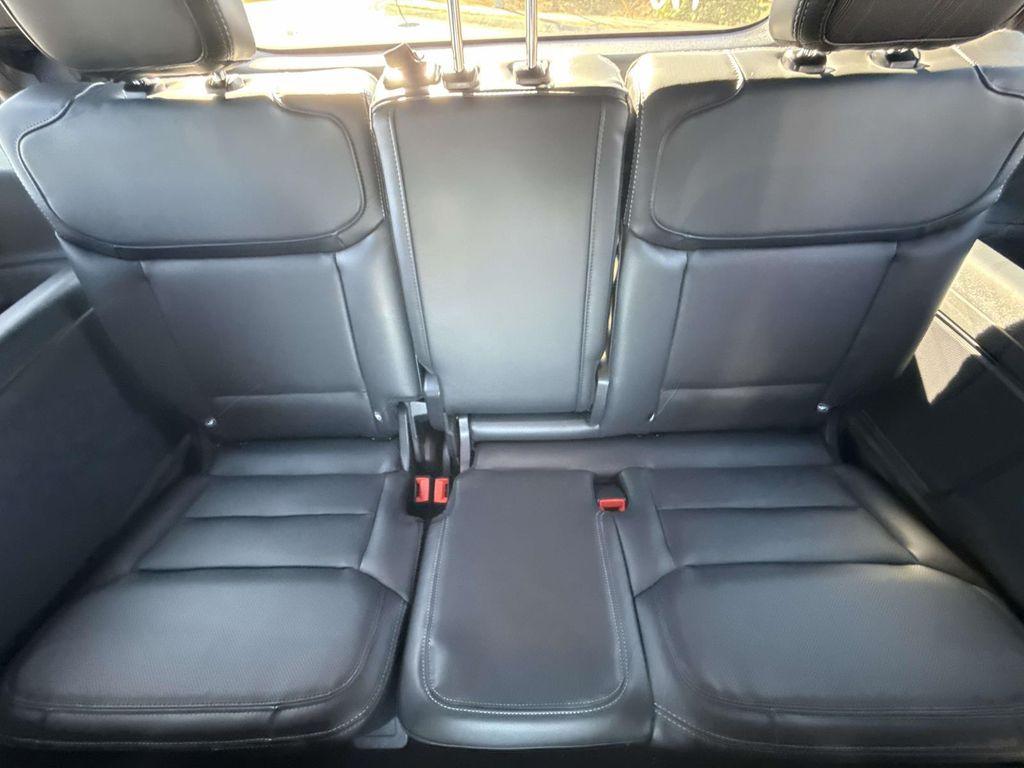 new 2025 Ford Expedition car, priced at $81,934