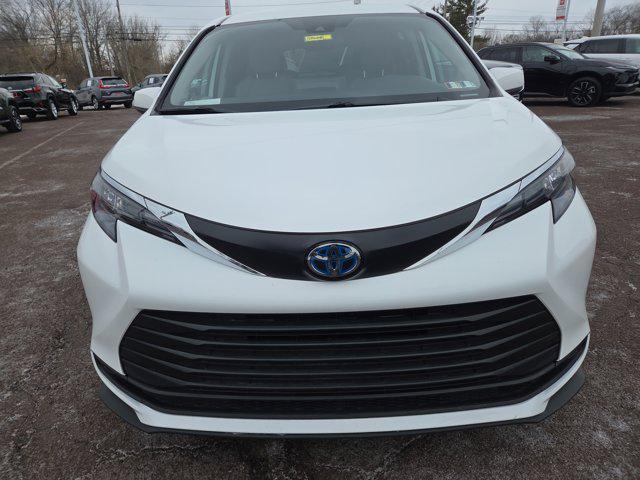 used 2024 Toyota Sienna car, priced at $39,978