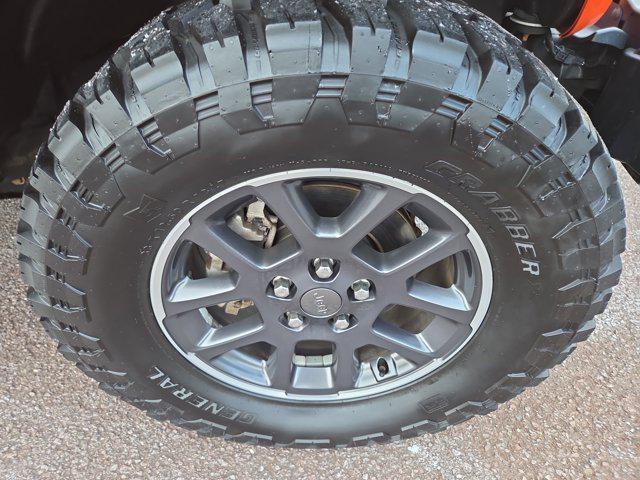 used 2020 Jeep Gladiator car, priced at $25,568