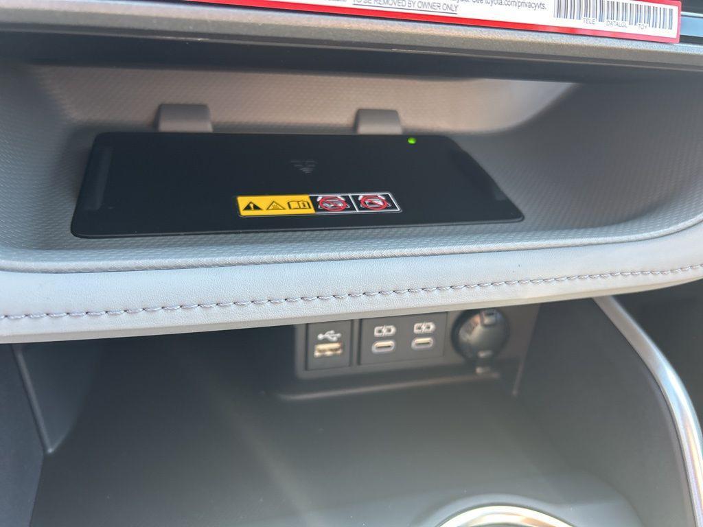 new 2026 Toyota Highlander car, priced at $48,902