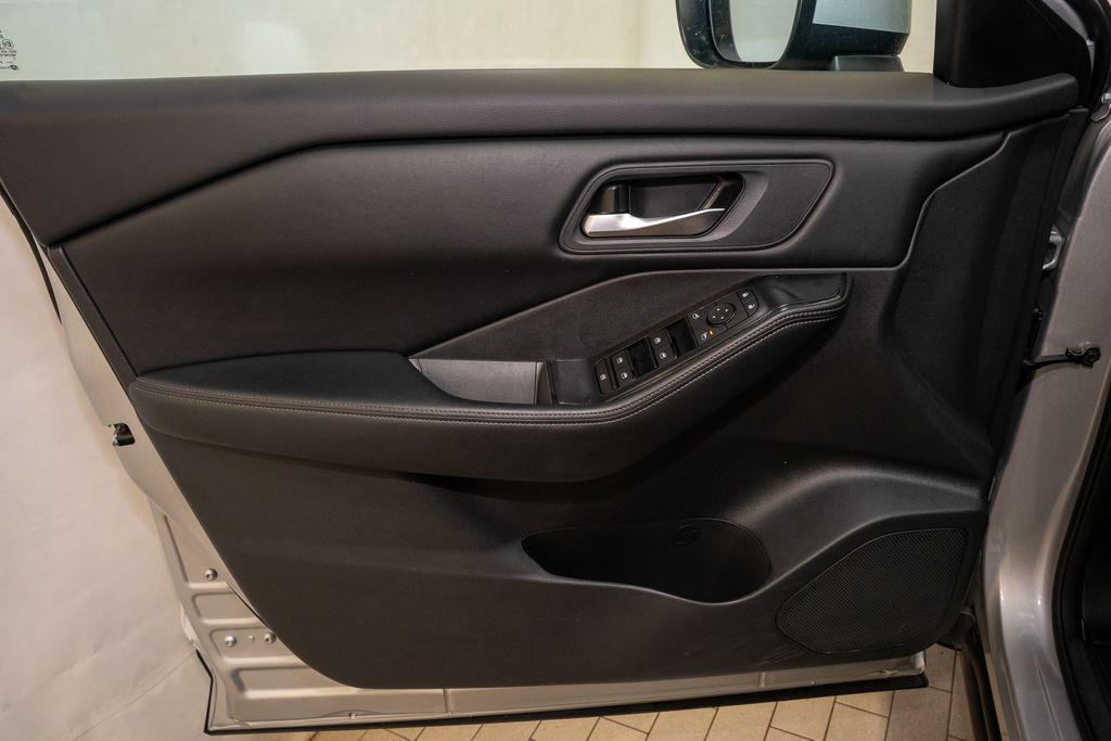 used 2024 Nissan Rogue car, priced at $21,038