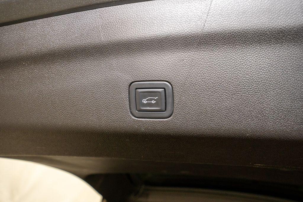 used 2022 Chevrolet Tahoe car, priced at $57,062