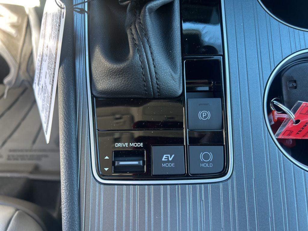 new 2026 Toyota Sienna car, priced at $48,258