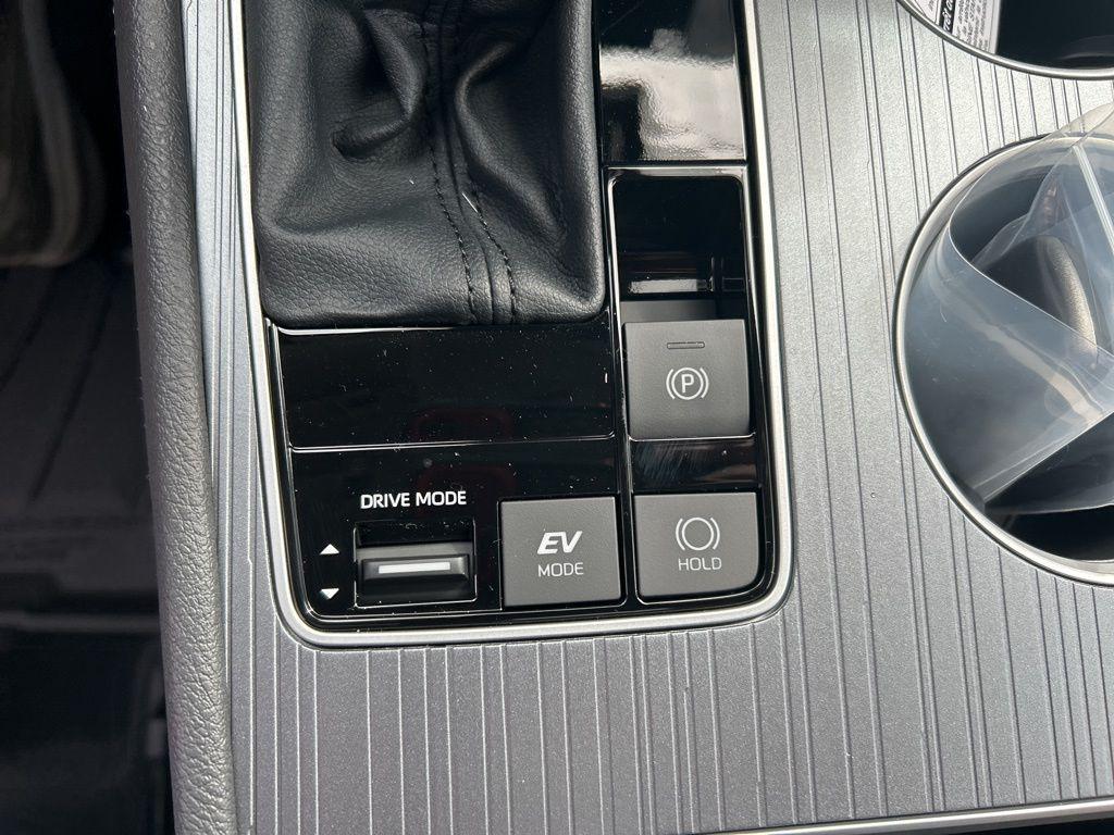 new 2026 Toyota Sienna car, priced at $48,008