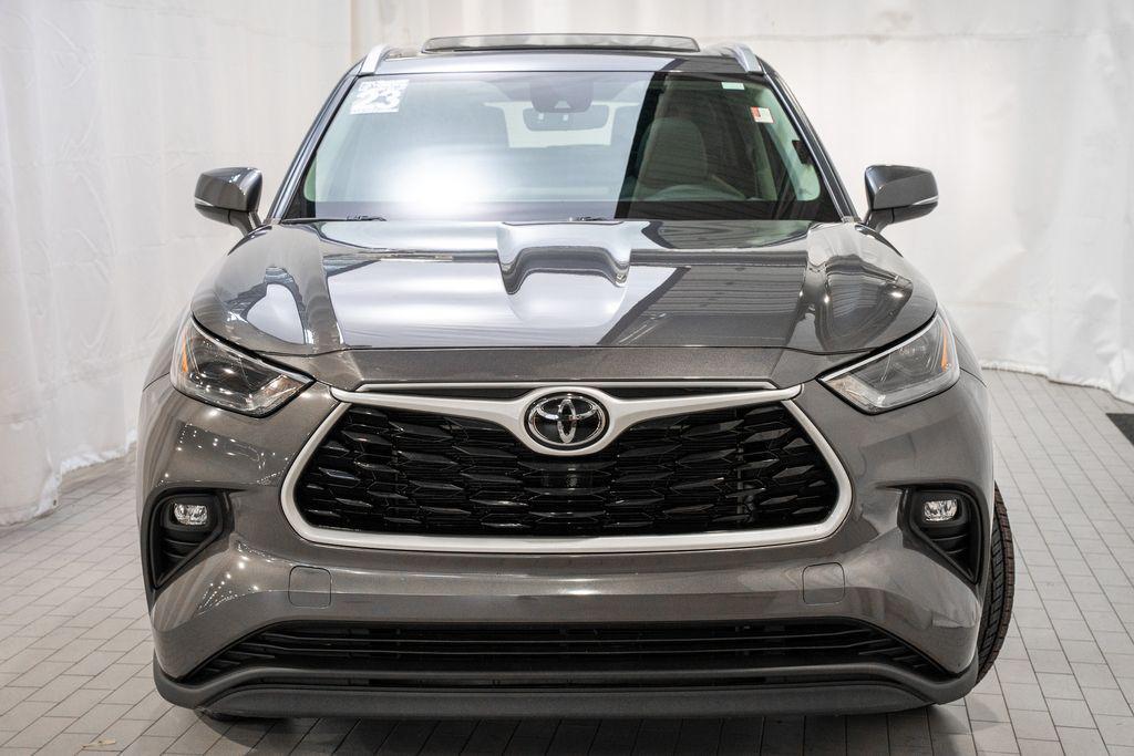 used 2023 Toyota Highlander car, priced at $37,530