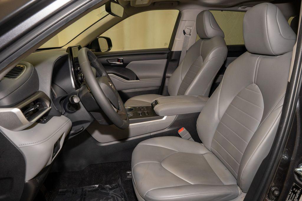 used 2023 Toyota Highlander car, priced at $37,530