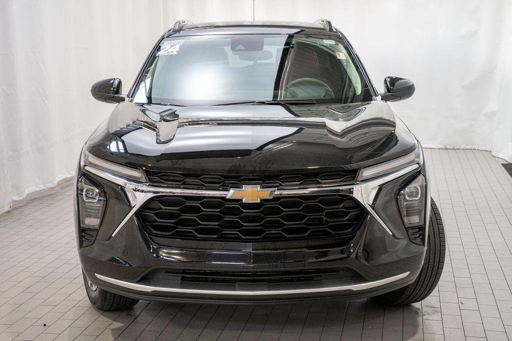 used 2024 Chevrolet Trax car, priced at $20,902