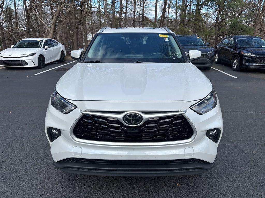 used 2023 Toyota Highlander car, priced at $35,442