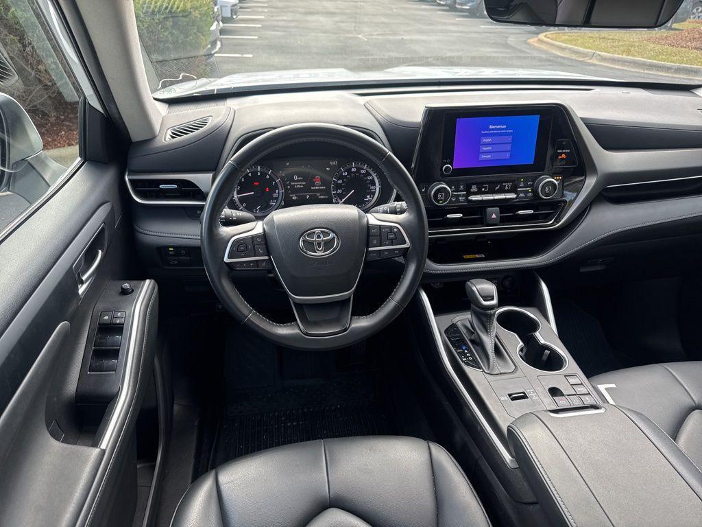used 2023 Toyota Highlander car, priced at $35,442