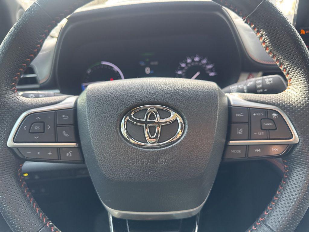 used 2022 Toyota Sienna car, priced at $41,333