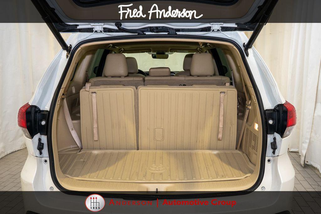 used 2018 Toyota Highlander car, priced at $25,894