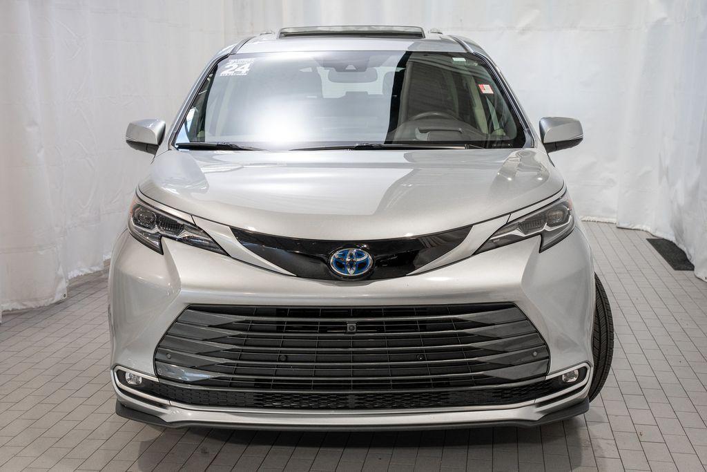 used 2024 Toyota Sienna car, priced at $46,986