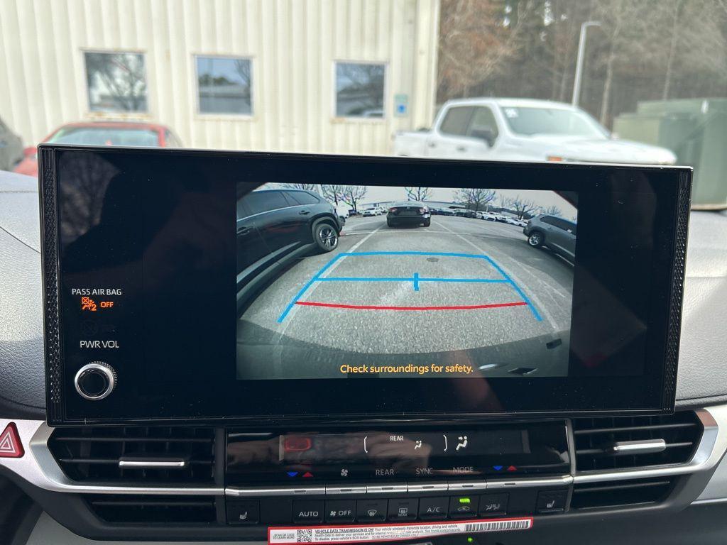 new 2026 Toyota Sienna car, priced at $50,778