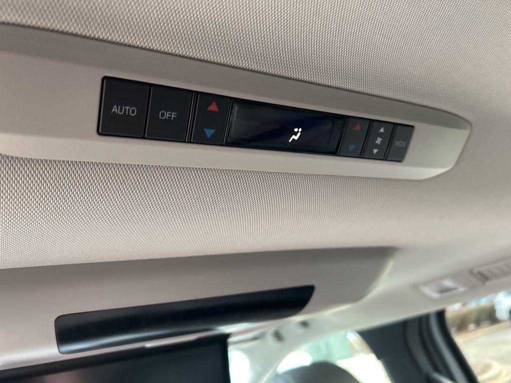 new 2026 Toyota Sienna car, priced at $50,778