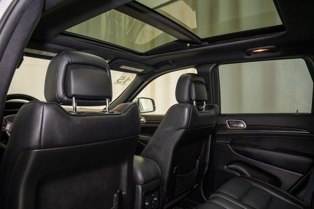 used 2015 Jeep Grand Cherokee car, priced at $13,902